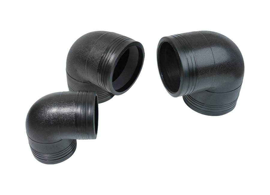 ¿Qué efecto tiene el uso de múltiples codos de 90 grados en una disposición de tuberías sobre la pérdida de presión del sistema? ¿Cómo optimizar el diseño de tuberías?